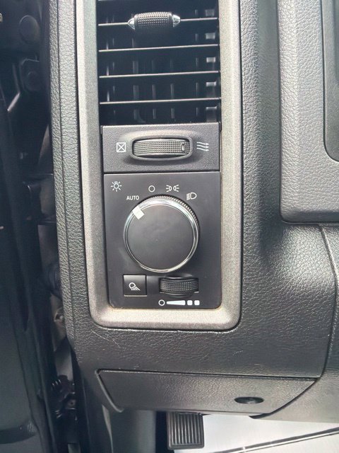 Used 2016 RAM 2500 Tradesman w/ Chrome Appearance Group AWD/4WD image 15