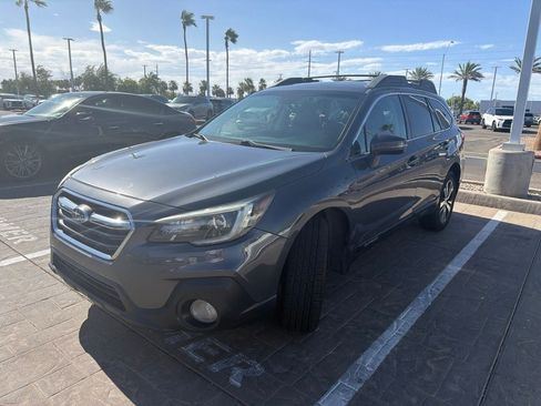 Used 2018 Subaru Outback 2.5i Limited AWD/4WD image 1