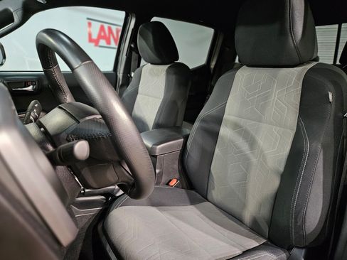 Used 2022 Toyota Tacoma TRD Sport image 23