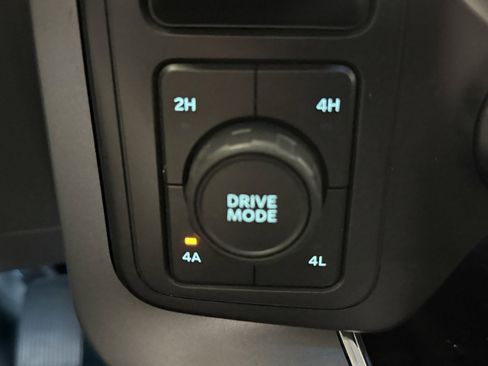 Used 2021 Ford F150 Lariat AWD/4WD image 18