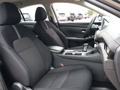 Used 2024 Nissan Sentra SV FWD image 28