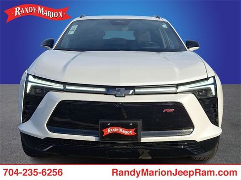 Used 2024 Chevrolet Blazer EV RS image 2