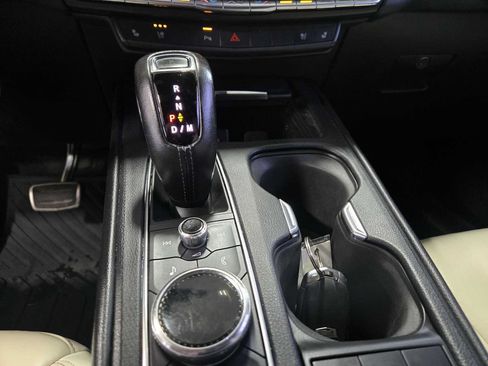 Used 2019 Cadillac XT4 Sport AWD/4WD image 13