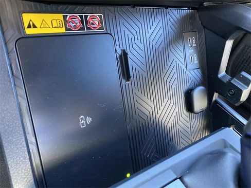 New 2025 Toyota Tacoma SR5 image 9