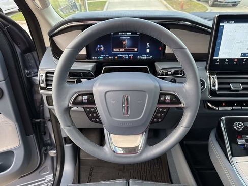 Used 2024 Lincoln Navigator Black Label AWD/4WD image 23