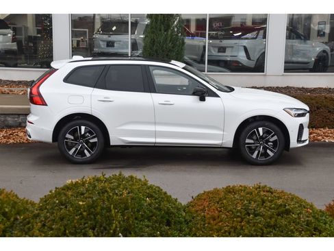 New 2026 Volvo XC60 B5 Plus w/ Protection Package Premier image 3