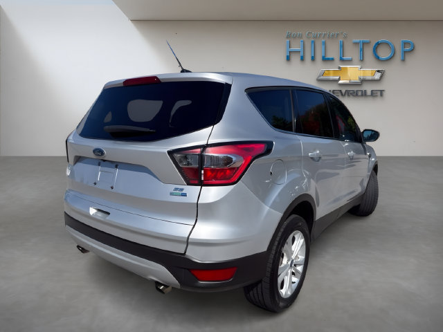 Used 2017 Ford Escape SE AWD/4WD image 5