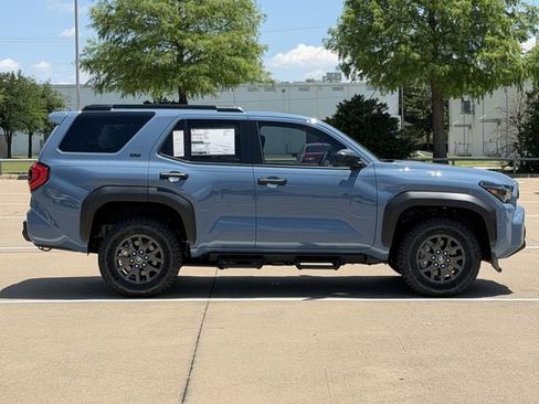 New 2026 Toyota 4Runner SR5 RWD image 3