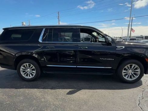 Used 2021 GMC Yukon XL SLT w/ SLT Luxury Package AWD/4WD image 9