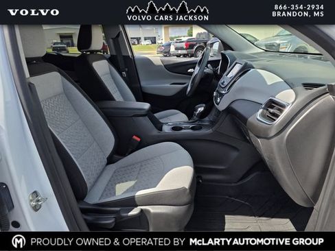 Used 2022 Chevrolet Equinox LS w/ LPO, Floor Liner Package FWD image 27