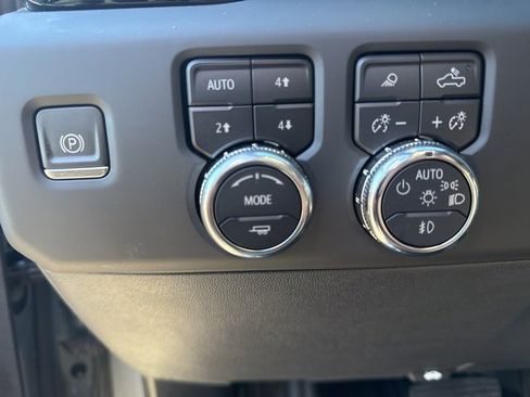 Used 2024 GMC Sierra 1500 AT4X image 13