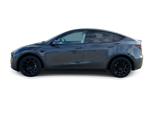 Certified 2022 Tesla Model Y Long Range AWD/4WD image 3