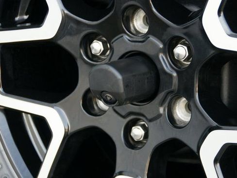 New 2026 Ford Bronco Outer Banks image 11