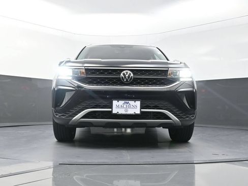 Used 2024 Volkswagen Taos SE AWD/4WD image 22