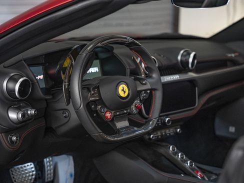 Certified 2023 Ferrari Portofino M image 37