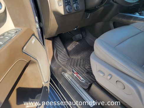 Used 2024 Chevrolet Silverado 2500 LTZ w/ LTZ Texas Edition image 13