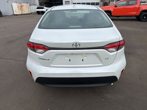 Used 2024 Toyota Corolla LE w/ LE Premium Package FWD image 4