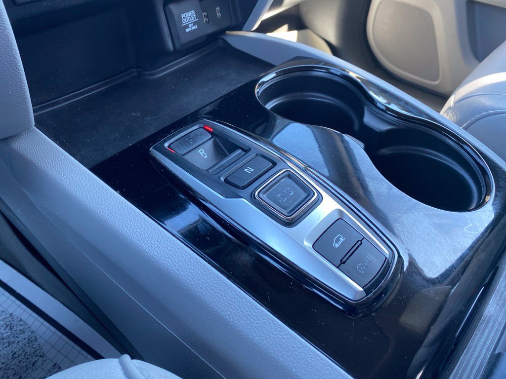 Used 2016 Honda Pilot Touring image 19