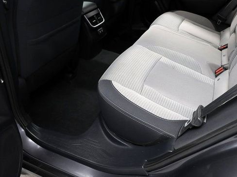 Used 2022 Subaru Outback Premium image 27