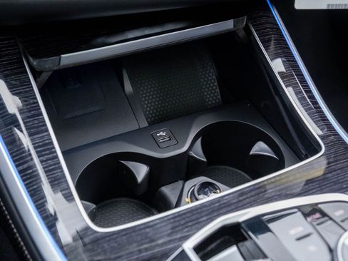 New 2026 BMW X5 xDrive50e w/ Executive Package image 28