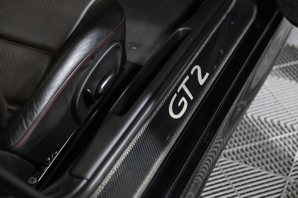 Used 2003 Porsche 911 GT2 RWD image 23