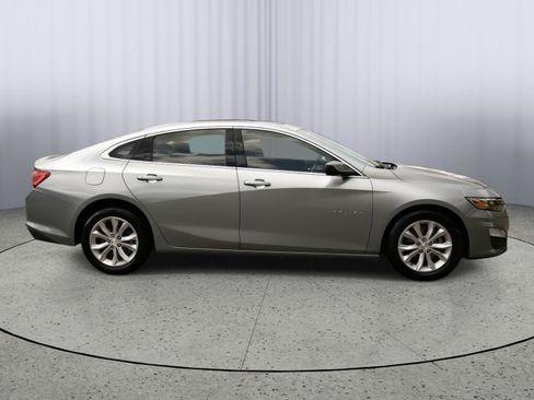Used 2023 Chevrolet Malibu LT FWD image 23