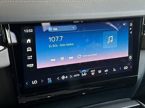 New 2026 Lincoln Navigator Reserve AWD/4WD image 18