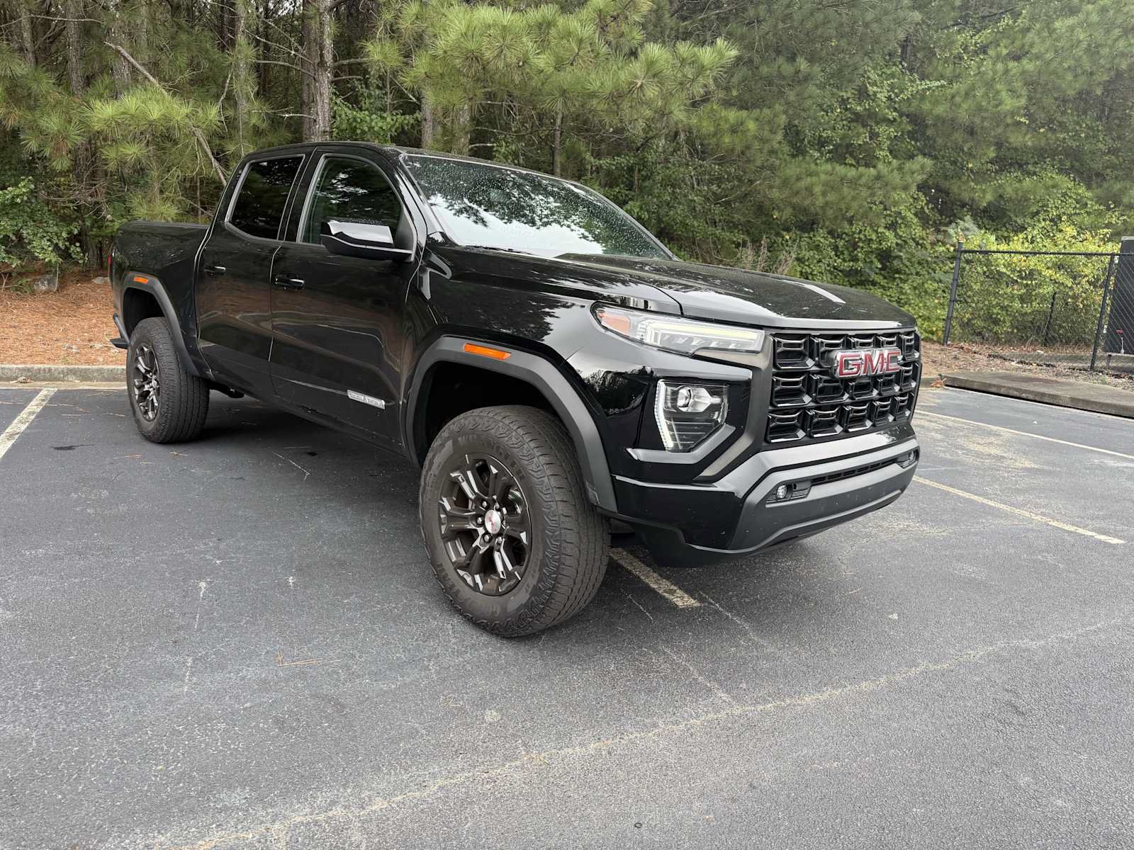 Used 2024 GMC Canyon Elevation w/ Convenience Package RWD image 2