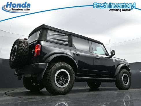 Used 2023 Ford Bronco Big Bend w/ Sasquatch Package AWD/4WD image 41