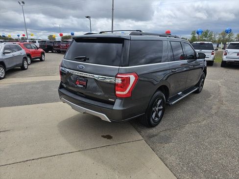 Used 2018 Ford Expedition Max XLT w/ Equipment Group 202A AWD/4WD image 4