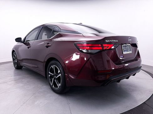 Used 2024 Nissan Sentra SV FWD image 13