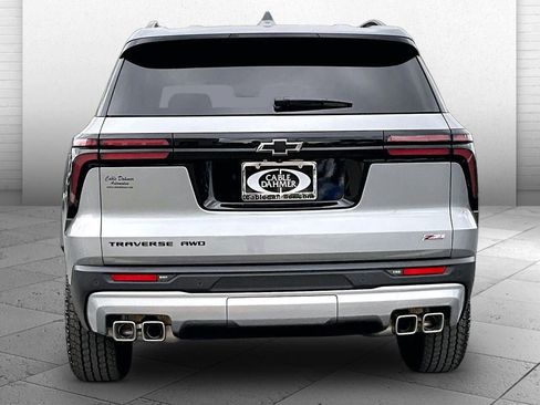 Used 2026 Chevrolet Traverse Z71 w/ Driver Confidence Package AWD/4WD image 3