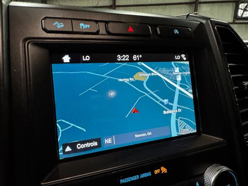 Used 2018 Ford Expedition Limited image 33