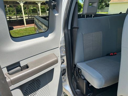 Used 2011 Ford F350 XLT w/ XLT Interior Pkg AWD/4WD image 16