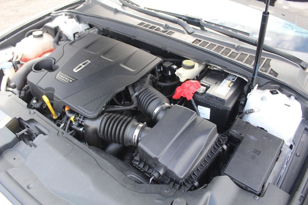 Used 2017 Lincoln Continental Reserve FWD image 23