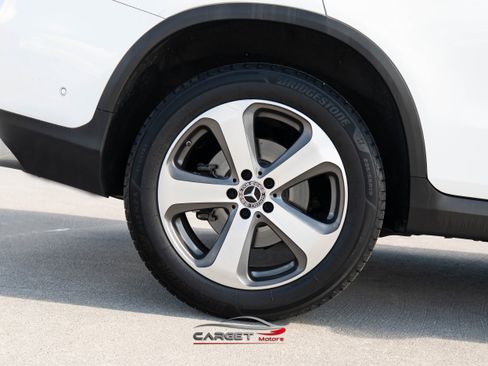 Used 2019 Mercedes-Benz GLC 300 4MATIC Coupe image 11