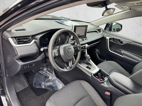 Used 2024 Toyota RAV4 LE image 11