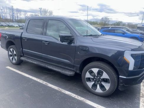Used 2022 Ford F150 Lightning Platinum AWD/4WD image 2