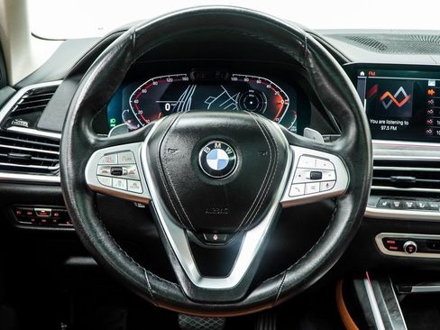 Used 2022 BMW X7 xDrive40i w/ Premium Package image 18
