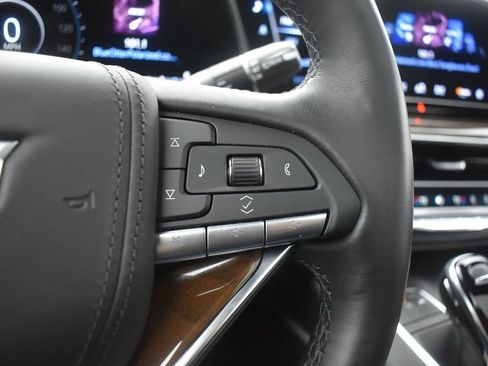 Certified 2023 Cadillac Escalade ESV Sport Platinum w/ LPO, ONYX Package image 18