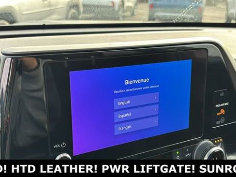 Used 2024 Toyota Highlander XLE image 15