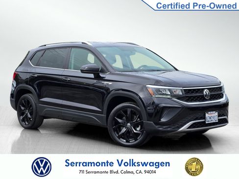 Used 2022 Volkswagen Taos SE image 1