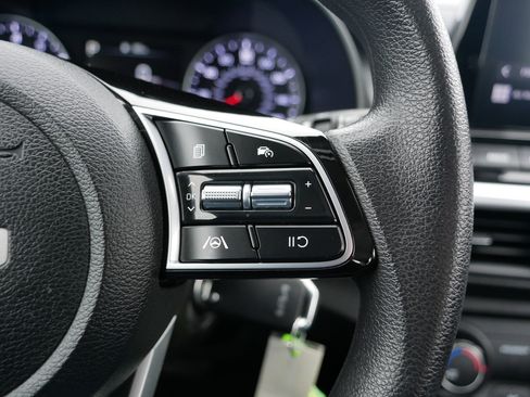 Certified 2023 Kia Forte LXS w/ LXS Technology Package image 29