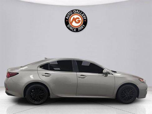 Used 2018 Lexus ES 350 image 8