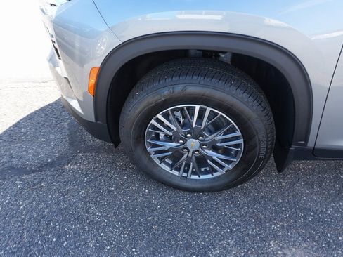 New 2026 Chevrolet Traverse LT w/ LPO, Floor Liner Package image 10