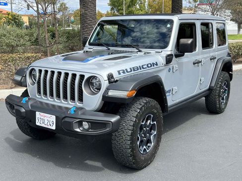 Used 2022 Jeep Wrangler Unlimited Rubicon 4xe AWD/4WD image 13