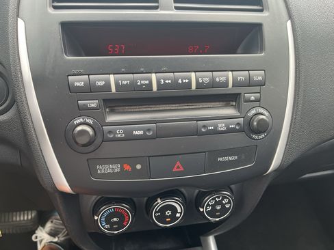 Used 2011 Mitsubishi Outlander Sport ES FWD image 21