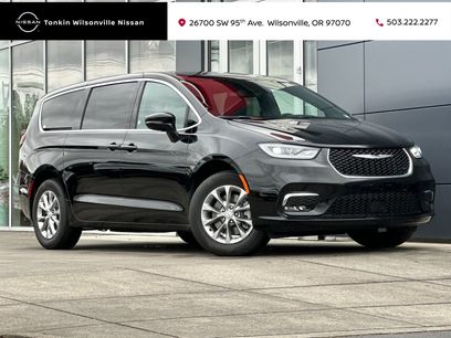 Used 2026 Chrysler Pacifica Limited