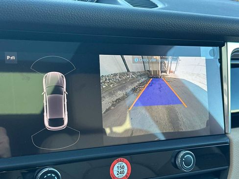 New 2026 Porsche Macan S image 21