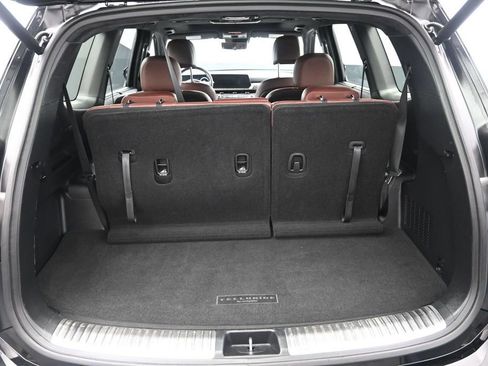 Certified 2025 Kia Telluride SX Prestige AWD/4WD image 37